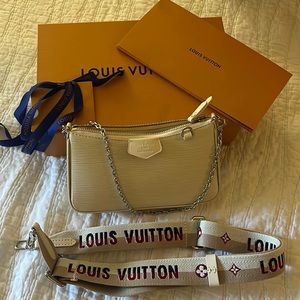 Authentic Louis Vuitton Easy Pouch